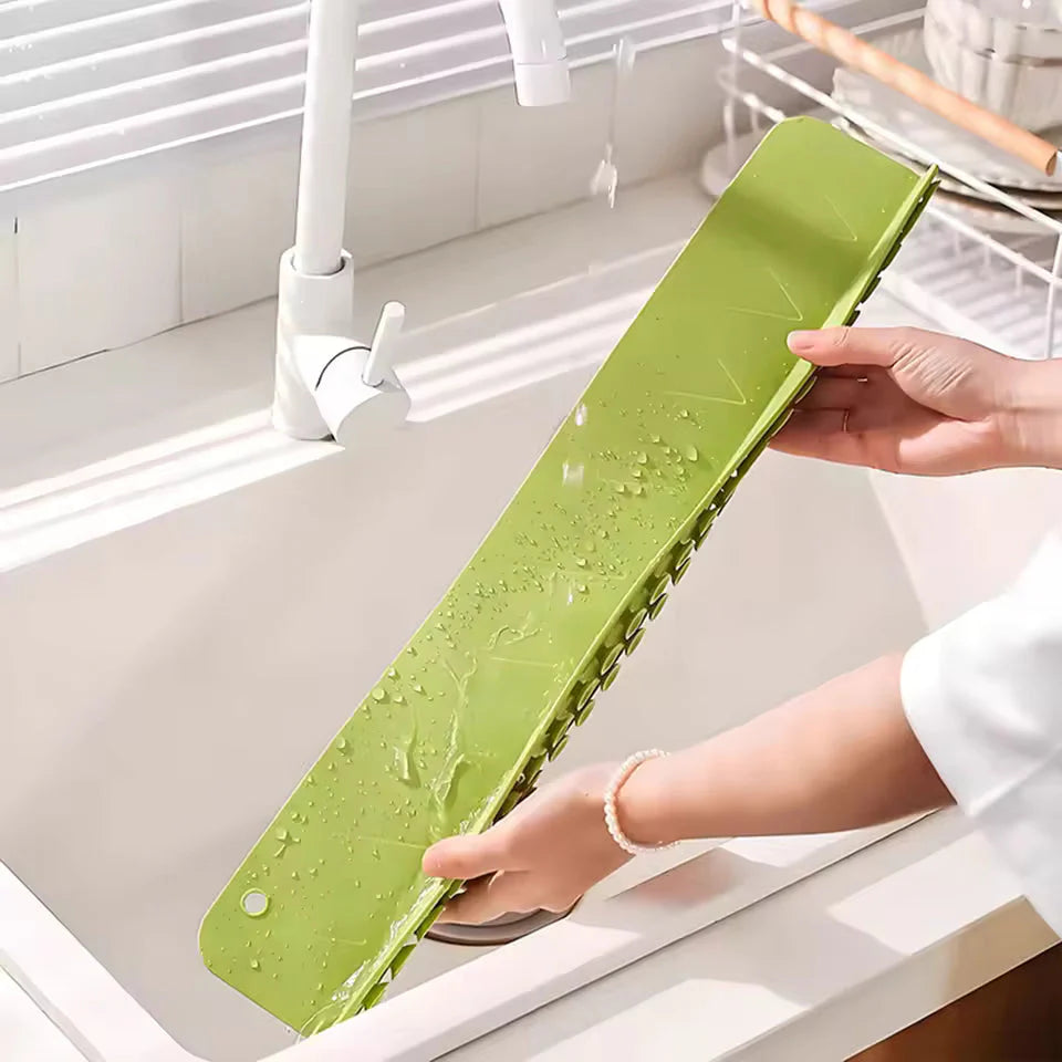 Kitchen Sink Splash Guard – Extra Wide Water Protection (Buy 1 Get 1 Free)